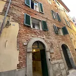 Antica Residenza Del Gallo